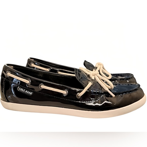 COLE HAAN W’s Nantucket Camp Moccasins Blue Patent Leather Shoes 7.5B Loafers - Picture 6 of 6